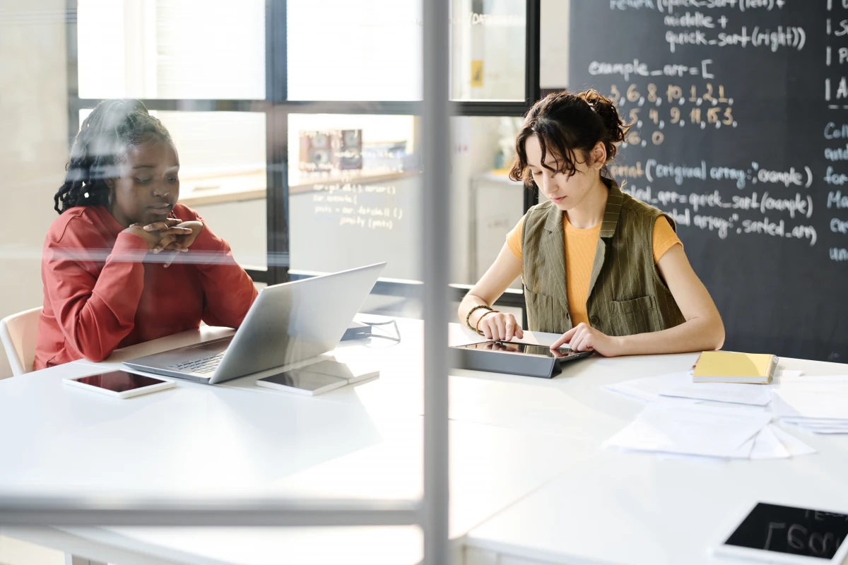 Mettre en place un programme de mentorat en entreprise : les clés du succès